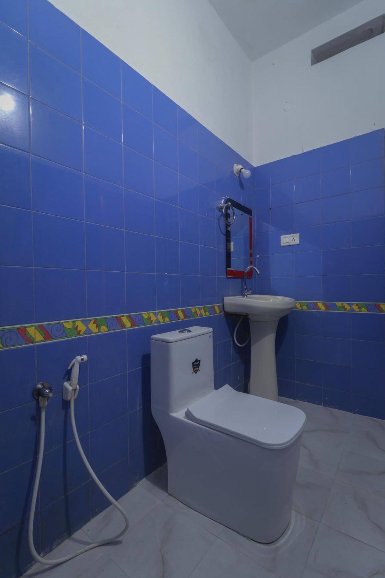 Flintstone Homestay Kushalnagar